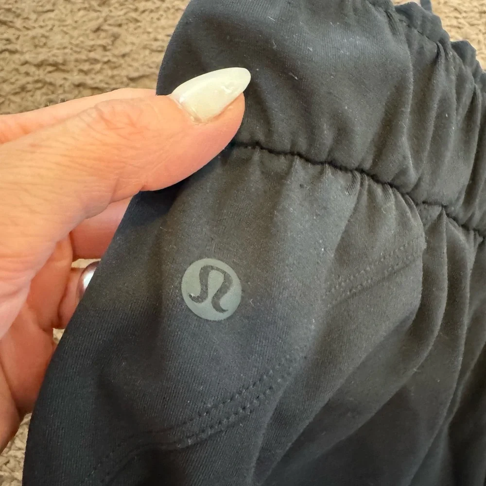 Lululemon Black Stretch High Rise Jogger Pants Pull On Drawstring 6 $128 - Picture 9 of 9